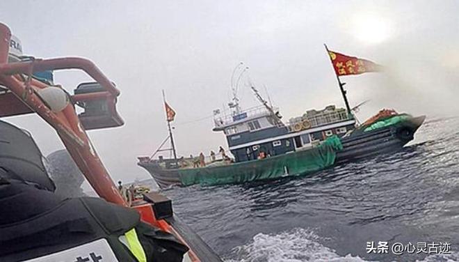 岩礁！要强拆中国巨型建筑遭到中方贴脸开大冰球突破豪华版app韩国海警举旗冲锋苏(图13)