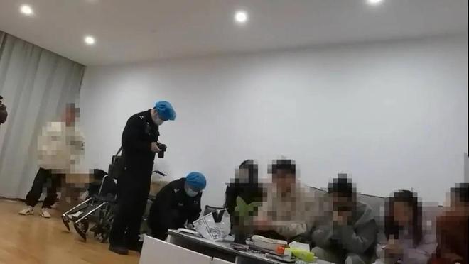 全家被追杀威胁注射病毒！老板2千万悬赏冰球突破豪华版app长沙后续：举报人(图4)
